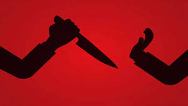 আদালত প্রাঙ্গণে স্বামীর ছুরিকাঘাতে স্ত্রী নিহত